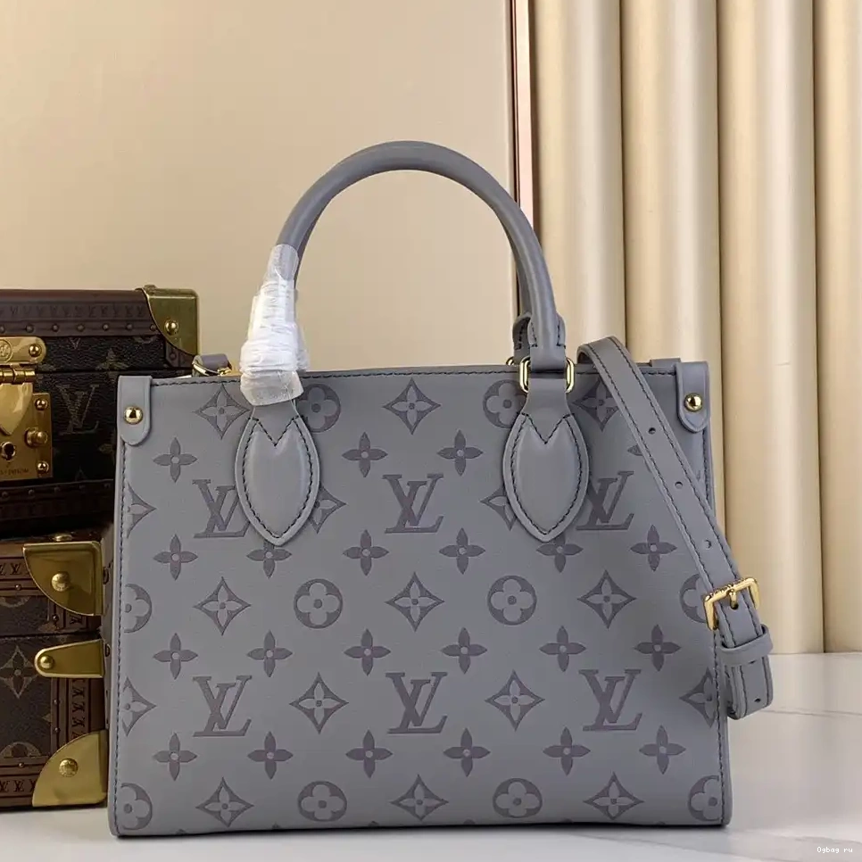 ONTHEGO PM-25*19*11.5cm LOUIS VUITTON 0520